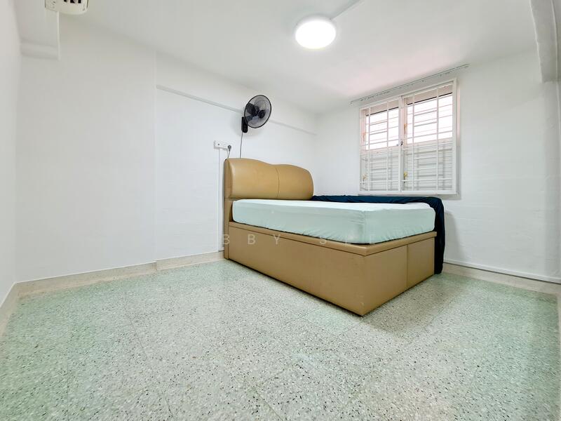 Bedroom 2 Queen Size Storage Bed