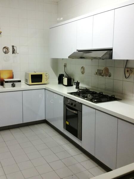 Pinewood Gardens, 21 Balmoral Park, 3 Bedrooms, 1,658 sqft, Condominium For Rent, by Richard Chew, 21083174 - PropertyGuru.com.sg