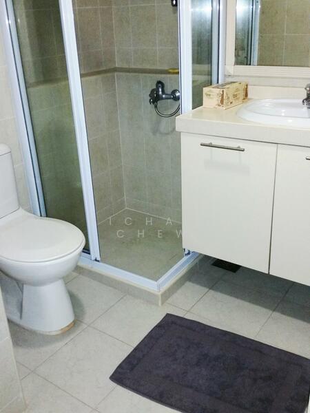 Pinewood Gardens, 21 Balmoral Park, 3 Bedrooms, 1,658 sqft, Condominium For Rent, by Richard Chew, 21083174 - PropertyGuru.com.sg