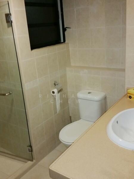 Pinewood Gardens, 21 Balmoral Park, 3 Bedrooms, 1,658 sqft, Condominium For Rent, by Richard Chew, 21083174 - PropertyGuru.com.sg