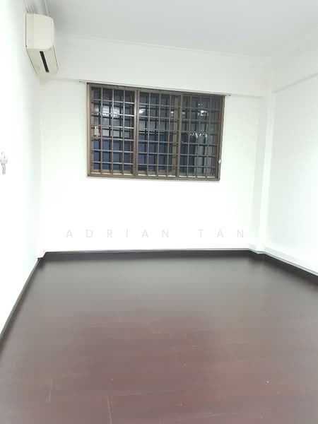 879 Yishun Street 81, 879 Yishun Street 81, 3 Bedrooms, 891 sqft, HDB Flat For Rent, by Adrian Tan, 21089878 - PropertyGuru.com.sg