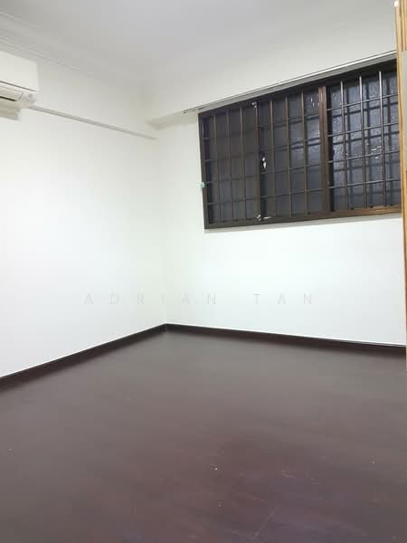 879 Yishun Street 81, 879 Yishun Street 81, 3 Bedrooms, 891 sqft, HDB Flat For Rent, by Adrian Tan, 21089878 - PropertyGuru.com.sg