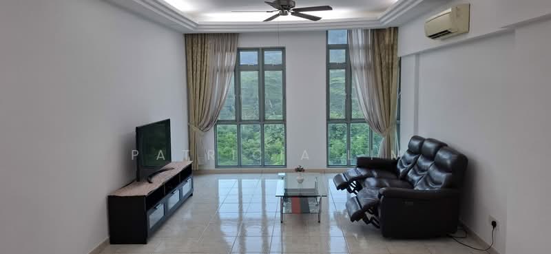 Living with reclining sofa