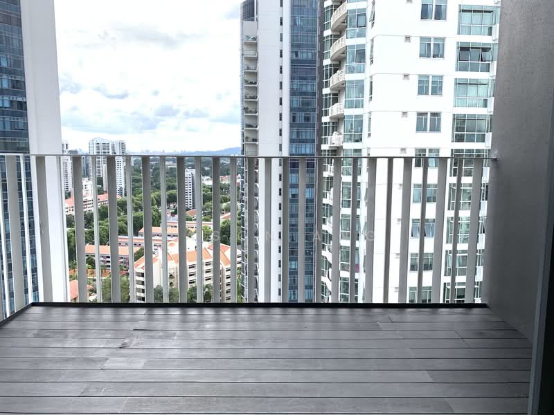 L'VIV, 23 Newton Road, 1 Bedroom, 657 sqft, Condominium For Sale, by Jason Ang, 21097096 - Balcony area - PropertyGuru.com.sg