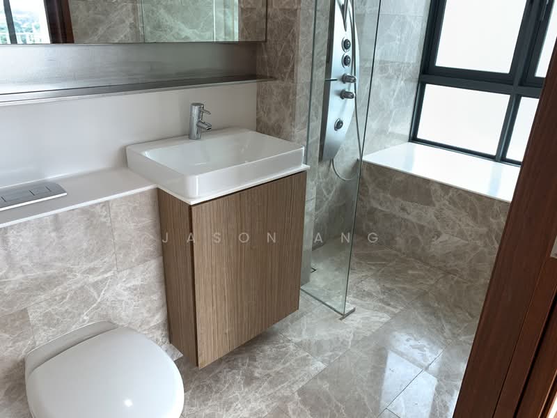 L'VIV, 23 Newton Road, 1 Bedroom, 657 sqft, Condominium For Sale, by Jason Ang, 21097096 - Master bathroom - PropertyGuru.com.sg