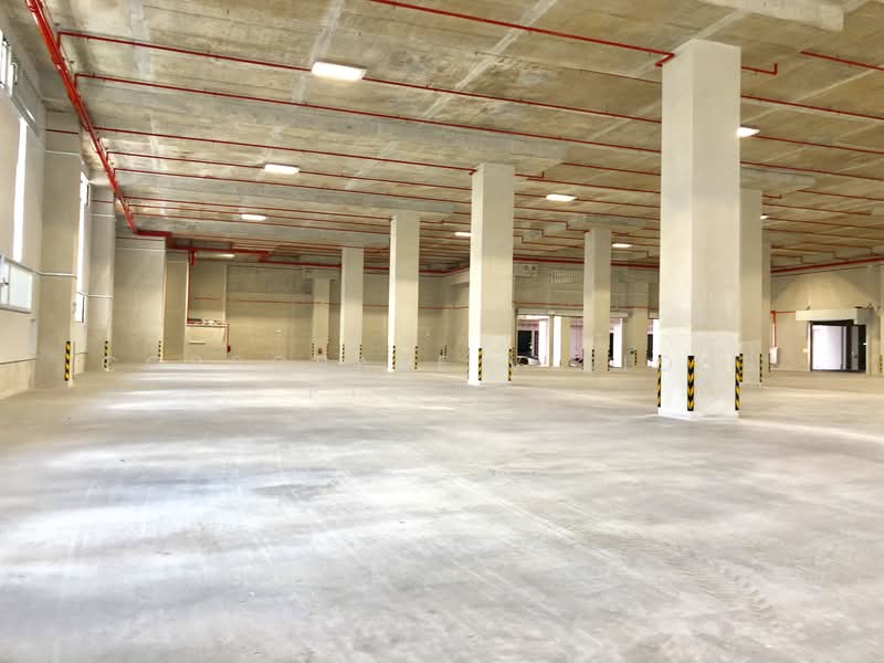 GROUND FLOOR 10 METER, 30kN/sqm DISTRIBUTION CTR, E-COMMERCE. NEAR IMM. Off AYE/ PIE. 30kN/sqm, CONTACT: +6596881177 Adrian.Koh@corporatevisions.com.sg, 54,000 sqft, Warehouse For Rent, by ADRIAN KOH HT, 21102779 - CommercialGuru.com.sg