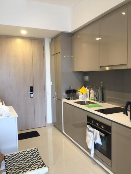J Gateway, 2 Gateway Drive, 1 Bedroom, 495 sqft, Condominium For Rent, by Sebestian Cheng, 21107869 - PropertyGuru.com.sg