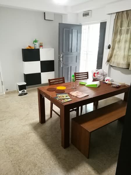 For Rent - 322 Sembawang Close