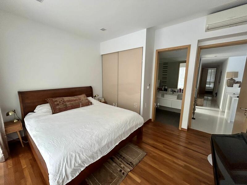 For Rent - Elliot at the East Coast