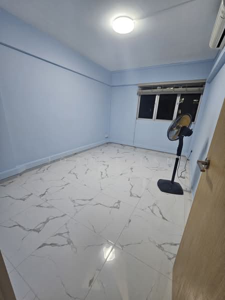 708 Hougang Avenue 2, 708 Hougang Avenue 2, Room Rental, 180 sqft, HDB Flat For Rent, by Joanie Tan 莉燕, 21121445 - PropertyGuru.com.sg