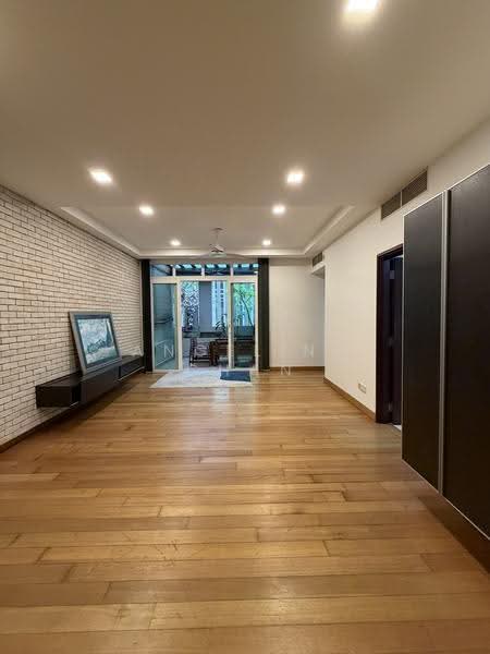 Robertson 100, 100 Robertson Quay, Orchard / River Valley, 2 Bedrooms, 1,066 sqft, Apartment For Rent, by Angeline Chan, 21130143 - Spacious Living and Dining - PropertyGuru.com.sg
