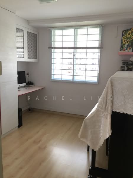 3 Ghim Moh Road, 3 Ghim Moh Road, 2 Bedrooms, 700 sqft, HDB Flat For Sale, by Rachel Lim, 21135953 - PropertyGuru.com.sg