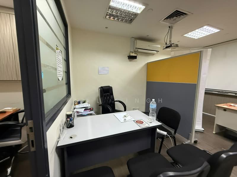 High Street Centre, 1 North Bridge Road, City Hall / Clarke Quay, 646 sqft, Mall Shop For Sale, by Bill Singh, 21136414 - CommercialGuru.com.sg