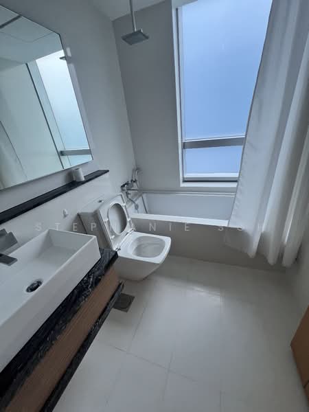 Marina Bay Residences, 18 Marina Boulevard, 2 Bedrooms, 1,055 sqft, Condominium For Rent, by Stephanie Soh, 21144533 - PropertyGuru.com.sg