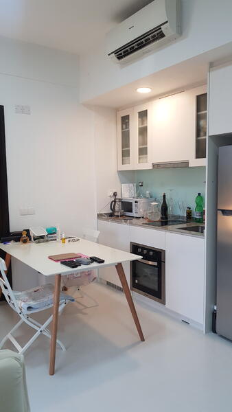 Dining & Kitchen