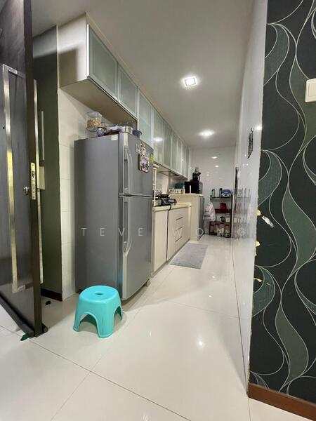 For Rent - Tyrwhitt 139