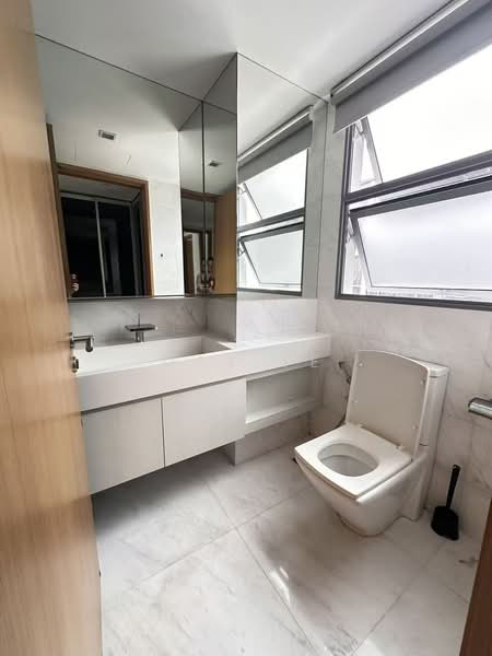 The Lanai, 140 Hillview Avenue, 2 Bedrooms, 958 sqft, Condominium For Rent, by May Ye, 21160600 - PropertyGuru.com.sg