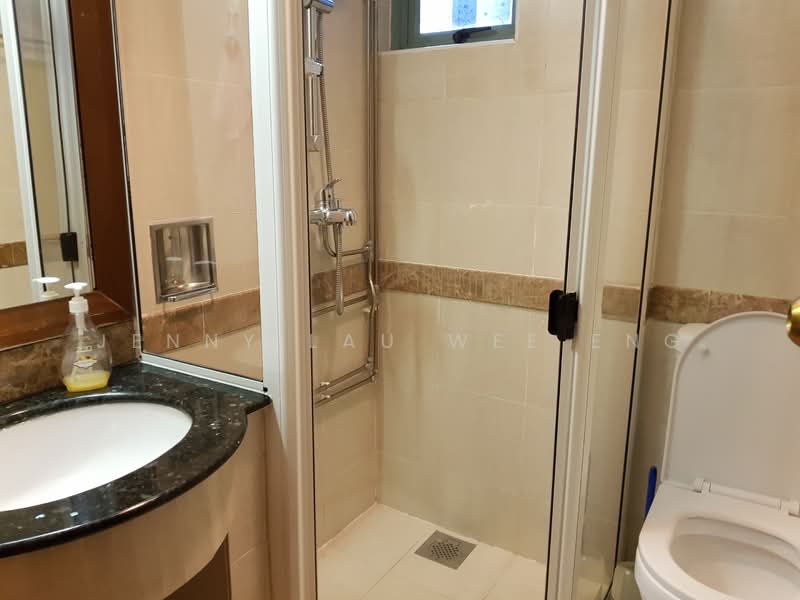 Wilkie 48, 48 Wilkie Road, 2 Bedrooms, 850 sqft, Condominium For Rent, by Jenny Lau Wee Eng, 21165975 - Common bathroom  - PropertyGuru.com.sg