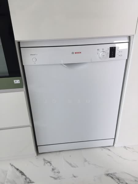 Tanglin Regency, 381 Tanglin Road, 3 Bedrooms, 1,109 sqft, Condominium For Rent, by Jo Nam, 21166343 - PropertyGuru.com.sg