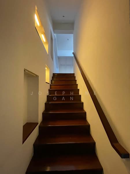 143 Neil Road, 143 Neil Road, 1 Bedroom, 1,772 sqft, Conservation House For Rent, by Josephine Gan, 21166455 - Stairs to Mezzanine Lvl  - PropertyGuru.com.sg