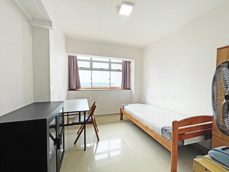 48 Strathmore Avenue, 48 Strathmore Avenue, Room Rental, 180 sqft, HDB Flat For Rent, by Ong Jack Shen, 21167263 - PropertyGuru.com.sg