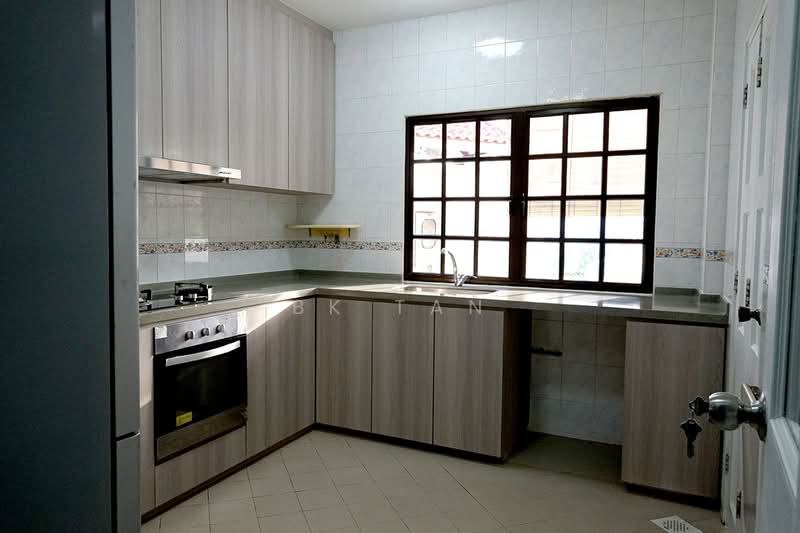 Brighton Avenue, Brighton Avenue, 5 Bedrooms, 3,642 sqft, Semi-Detached House For Rent, by BK Tan, 21168429 - New Kitchen Cabinet - PropertyGuru.com.sg