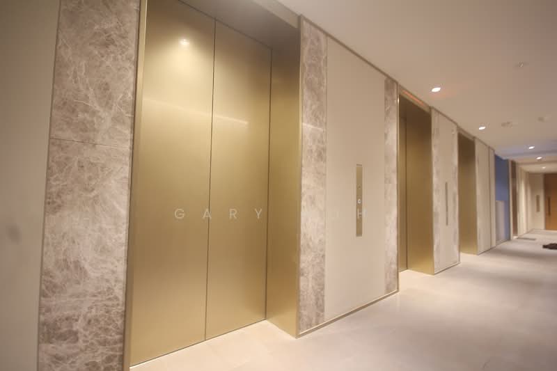 DUO Residences, 1 Fraser Street, 1 Bedroom, 689 sqft, Apartment For Rent, by Gary Goh, 21171002 - Lift lobby - PropertyGuru.com.sg