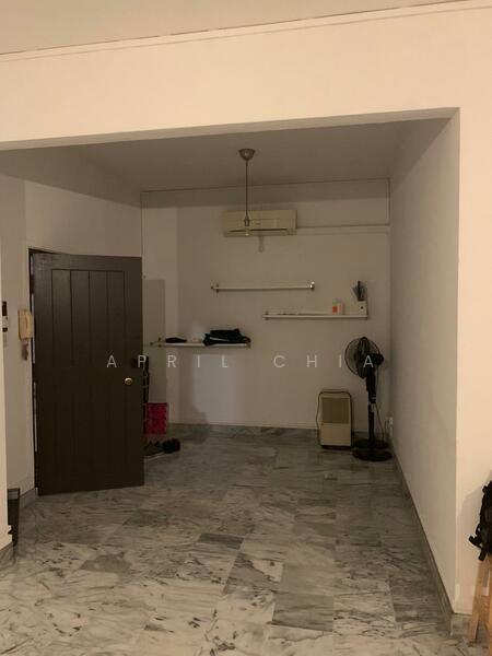 For Rent - Lion Towers