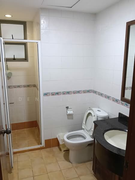 The Florida, 70 Hougang Avenue 7, 3 Bedrooms, 1,292 sqft, Condominium For Rent, by Deng Youping, 21175608 - PropertyGuru.com.sg