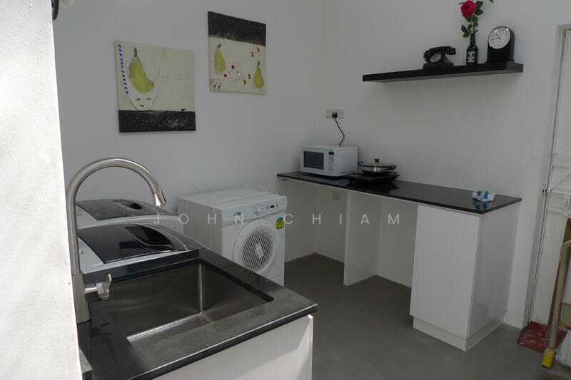 Lor 23 Geylang Shophouse, Lorong 23 Geylang, Room Rental, 150 sqft, Shophouse For Rent, by John Chiam, 21178803 - PropertyGuru.com.sg