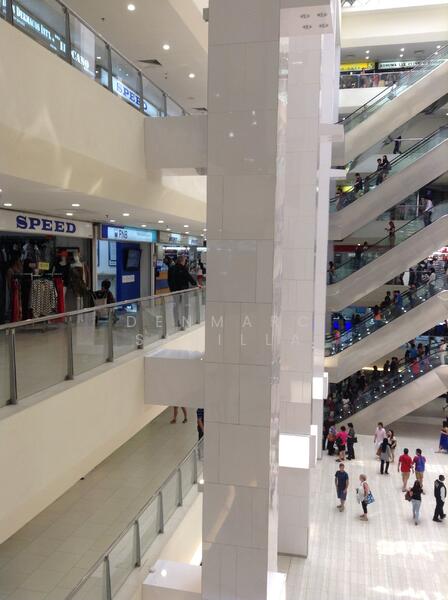 Lucky Plaza, 304 Orchard Road, 548 sqft, Mall Shop For Sale, by Denmarc Sabilla, 21178807 - CommercialGuru.com.sg