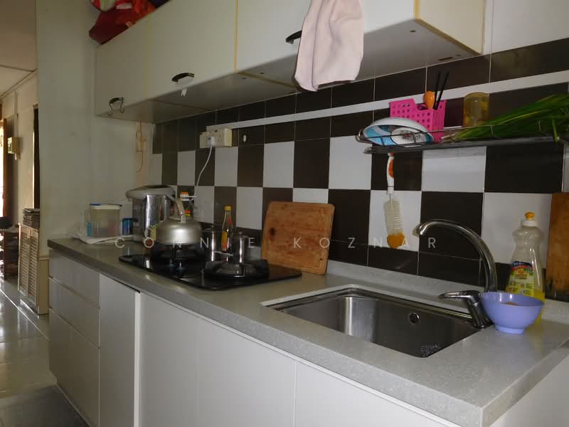 1 Lorong 7 Toa Payoh, 1 Lorong 7 Toa Payoh, 2 Bedrooms, 721 sqft, HDB Flat For Rent, by Connie Koznar, 21180462 - Fitted Kitchen - PropertyGuru.com.sg