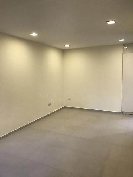 Living /Dining area