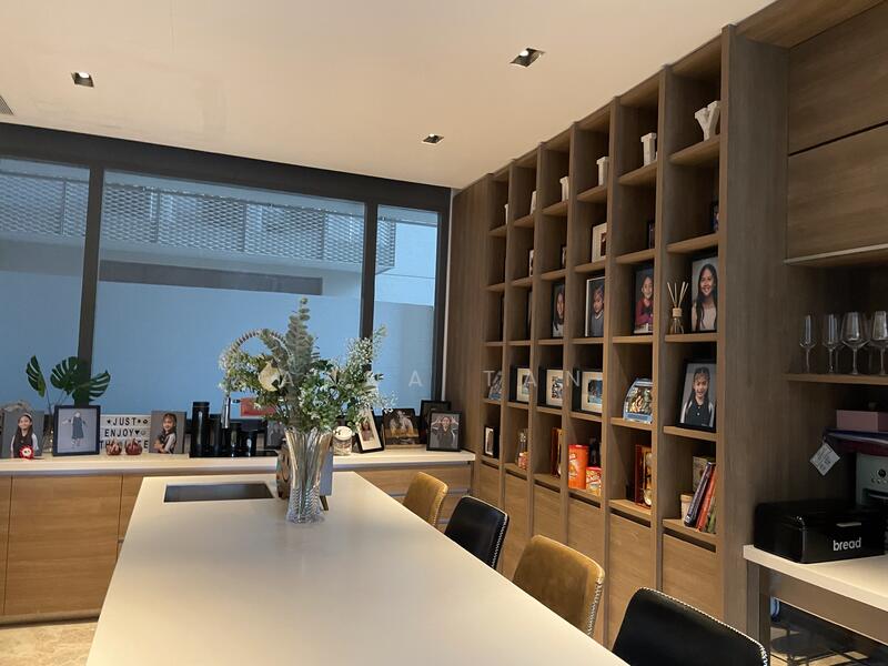 Leedon Residence, 10 Leedon Heights, 4 Bedrooms, 2,680 sqft, Condominium For Rent, by Anna Tan, 21187215 - PropertyGuru.com.sg