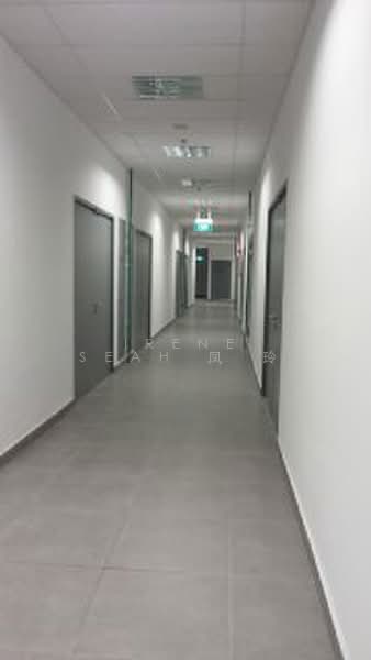 Oxley BizHub, 61 Ubi Road 1, 958 sqft, Light Industrial (B1) For Sale, by Irene Seah, 21187916 - CommercialGuru.com.sg