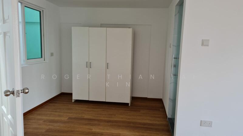 Mayflower Gardens, Mayflower Drive, Room Rental, 380 sqft, Semi-Detached House For Rent, by Roger TTK, 21188160 - PropertyGuru.com.sg