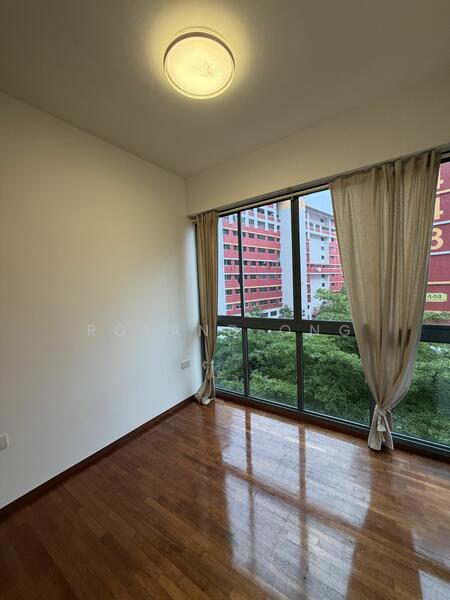 For Sale - Thomson Three