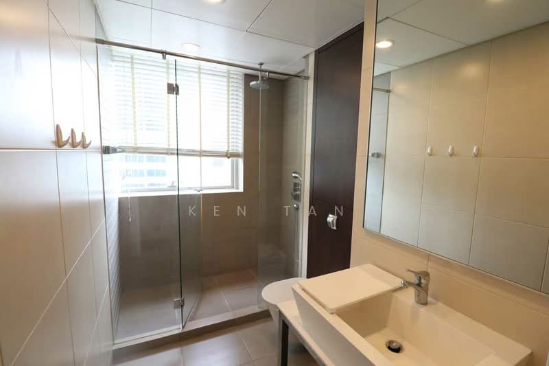 The Sail @ Marina Bay, 2 Marina Boulevard, 2 Bedrooms, 1,184 sqft, Apartment For Rent, by Ken Tan, 21191290 - Toilet - PropertyGuru.com.sg