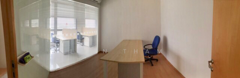 The Spire, 10 Bukit Batok Crescent, 818 sqft, Light Industrial (B1) For Sale, by Lynn Tham, 21193832 - CommercialGuru.com.sg