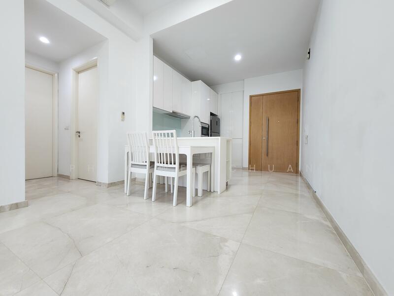 Kingsford Hillview Peak Condominium For Sale at S$ 1,600,000 | PropertyGuru Singapore