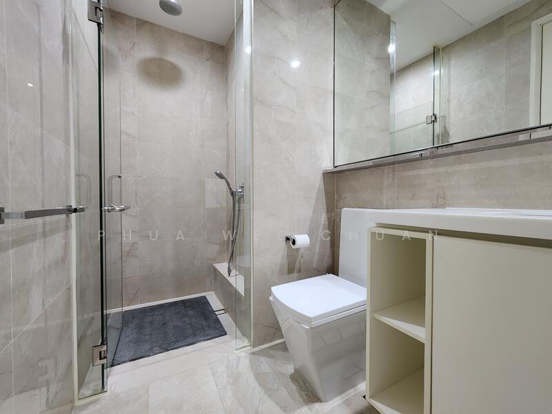 Kingsford Hillview Peak Condominium For Sale at S$ 1,600,000 | PropertyGuru Singapore