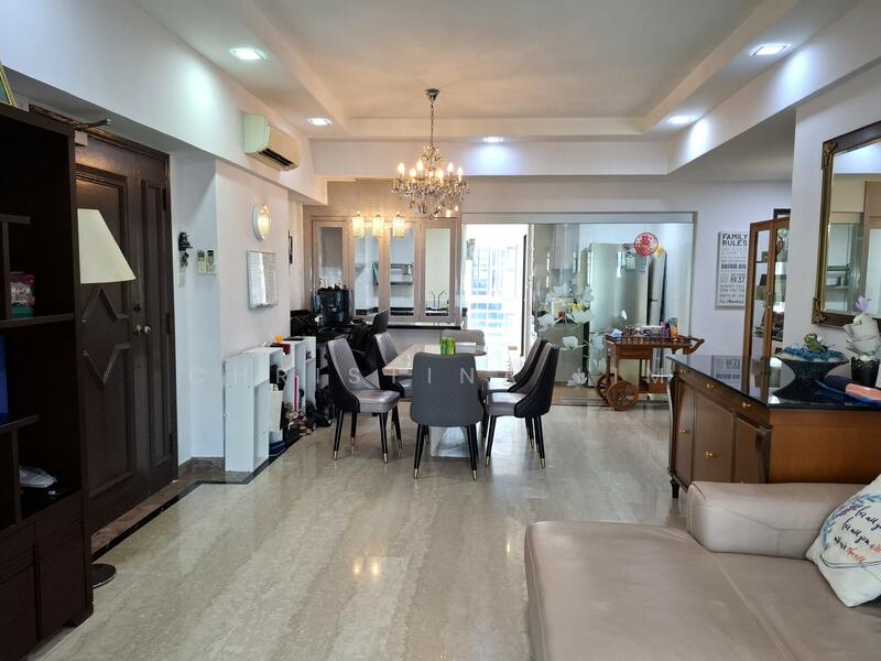 LIVING & DINING AREA