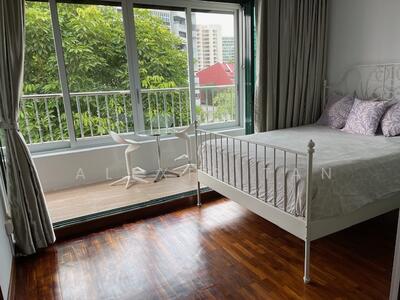 For Rent - Lakeside Grove