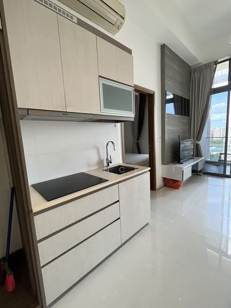 38 I Suites, 38 Ipoh Lane, 2 Bedrooms, 1,076 sqft, Condominium For Rent, by Florence Lim, 21196123 - PropertyGuru.com.sg