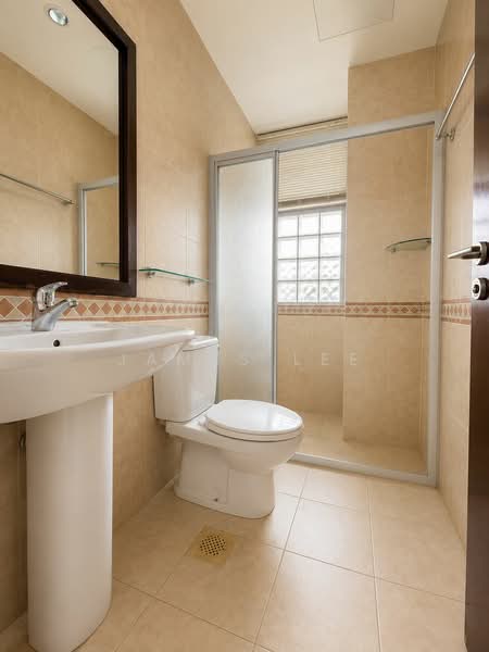 Maple Woods, 985 Bukit Timah Road, 3 Bedrooms, 1,335 sqft, Condominium For Rent, by James Lee, 21200057 - PropertyGuru.com.sg