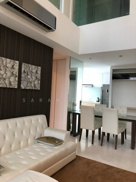 The Clift, 21 McCallum Street, 2 Bedrooms, 1,076 sqft, Apartment For Rent, by Sarah Zhang, 21215923 - living from dif angle - PropertyGuru.com.sg