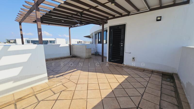 Regentville, 10 Hougang Street 92, 2 Bedrooms, 1,745 sqft, Condominium For Rent, by Veronica Ong, 21217386 - PropertyGuru.com.sg