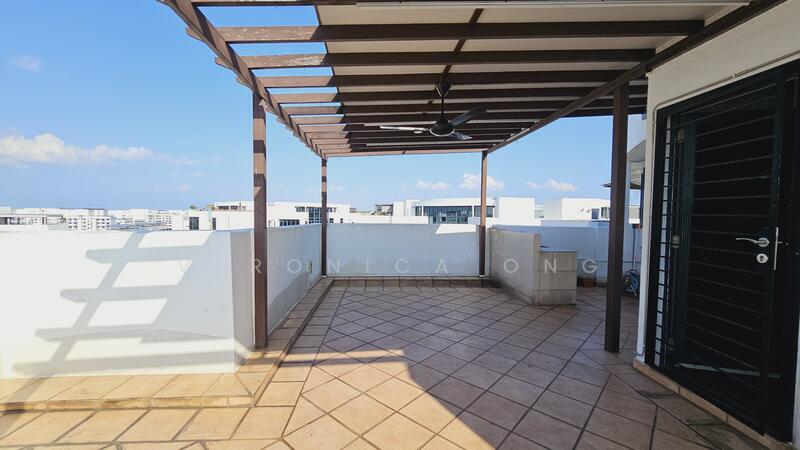 Regentville, 10 Hougang Street 92, 2 Bedrooms, 1,745 sqft, Condominium For Rent, by Veronica Ong, 21217386 - PropertyGuru.com.sg