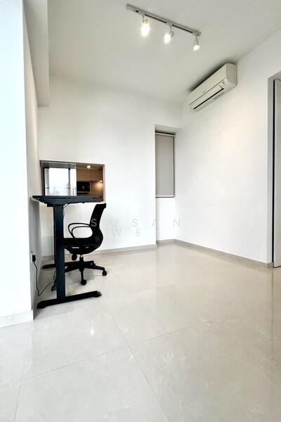 dining area (repurpose as study)