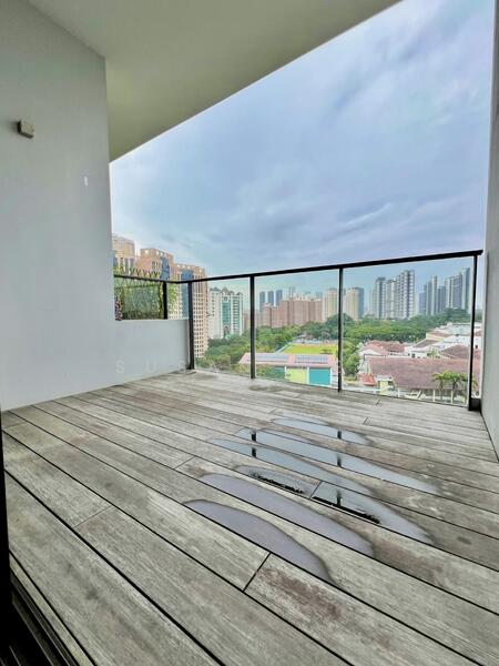 balcony outside brm3